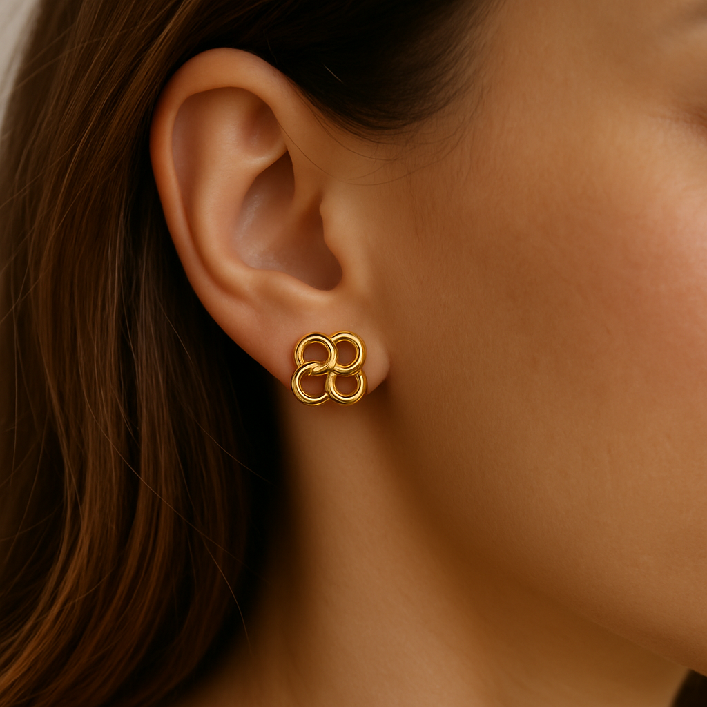 Linked Circles Stud Earrings Gold Plated 24K
