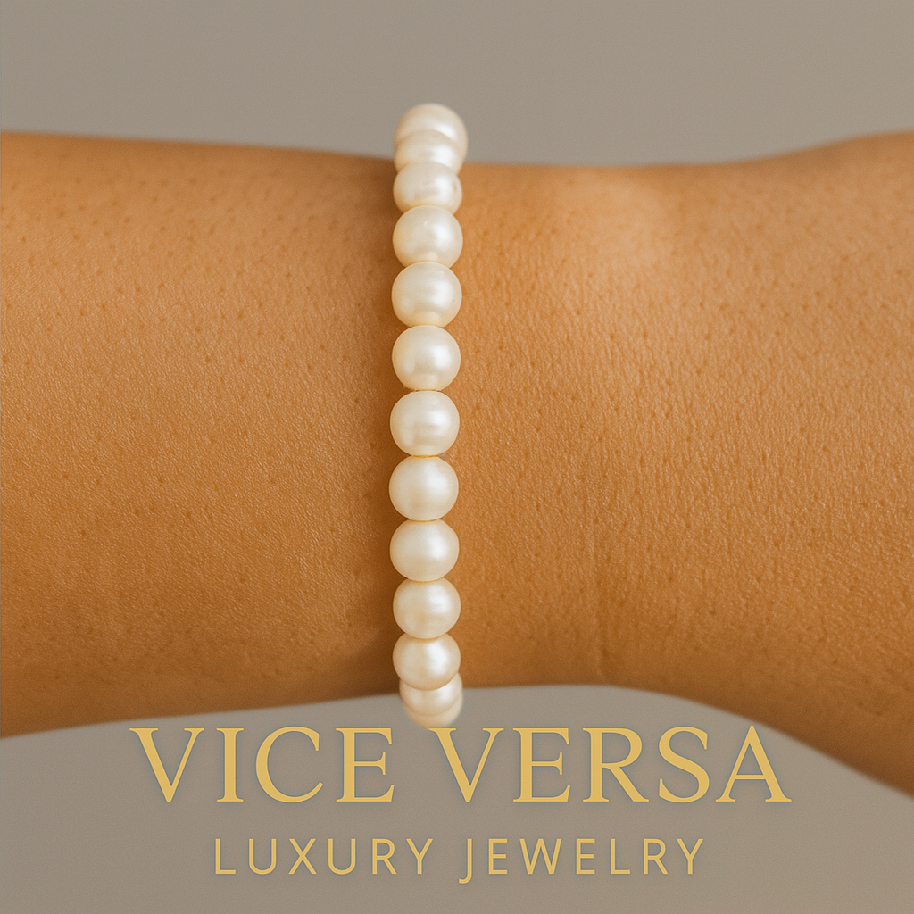 Pulsera de perlas con forma de cruz
