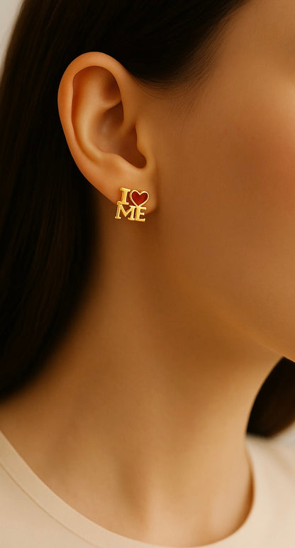 I Love Me - Pendientes chapados en oro auténtico con forma de corazón rojo