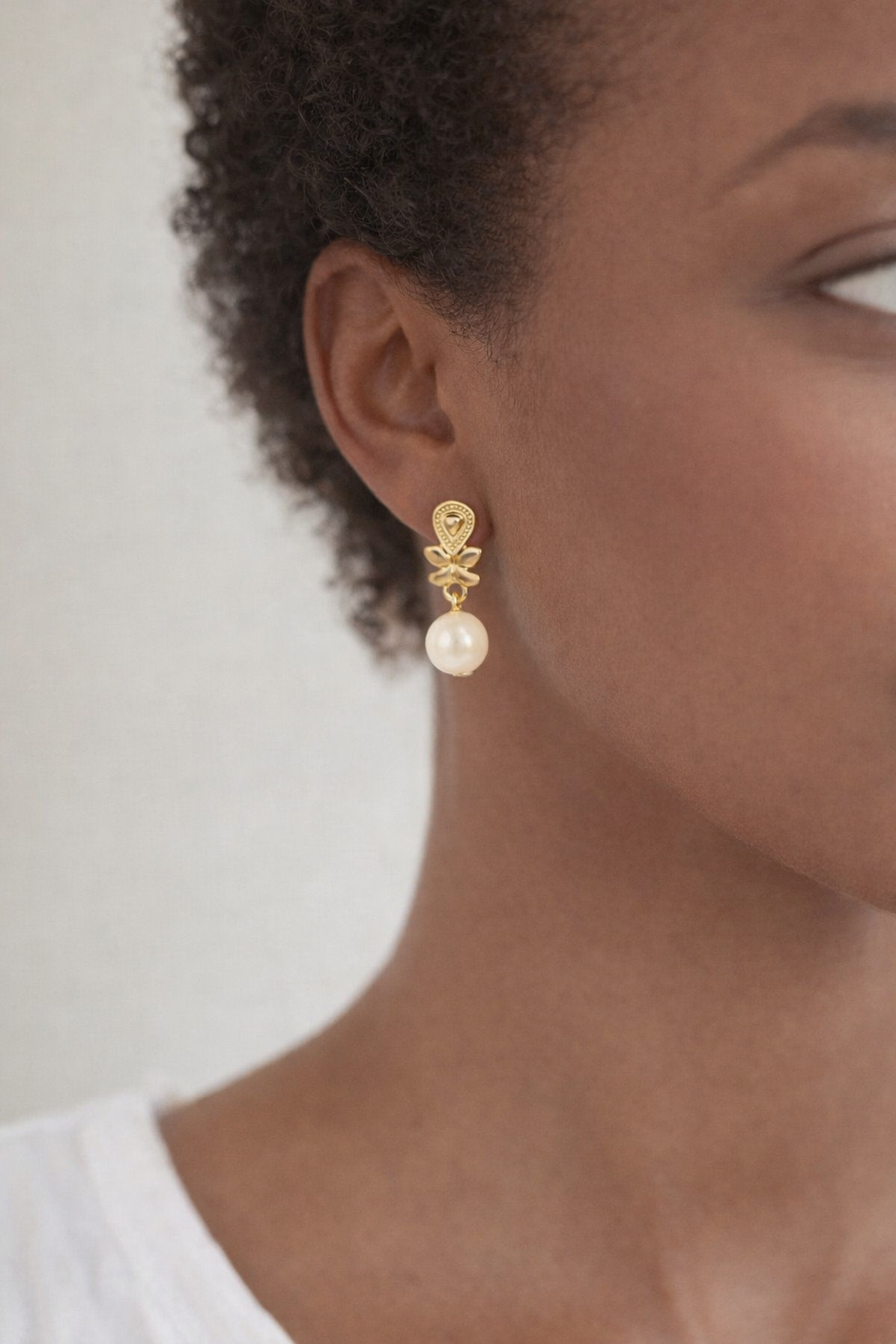 Pearl Flowers Drop Earrings Gold Plated 24K