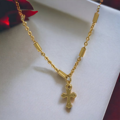 Pulsera de cruz de bebé hecha a mano bañada en oro
