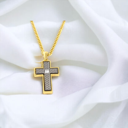 Collar de diseño fino de cruz de hombre de doble cara en oro y negro bañado en oro de 24 quilates