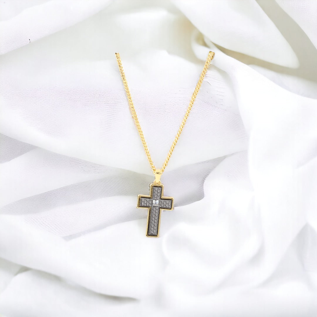 Collar de diseño fino de cruz de hombre de doble cara en oro y negro bañado en oro de 24 quilates