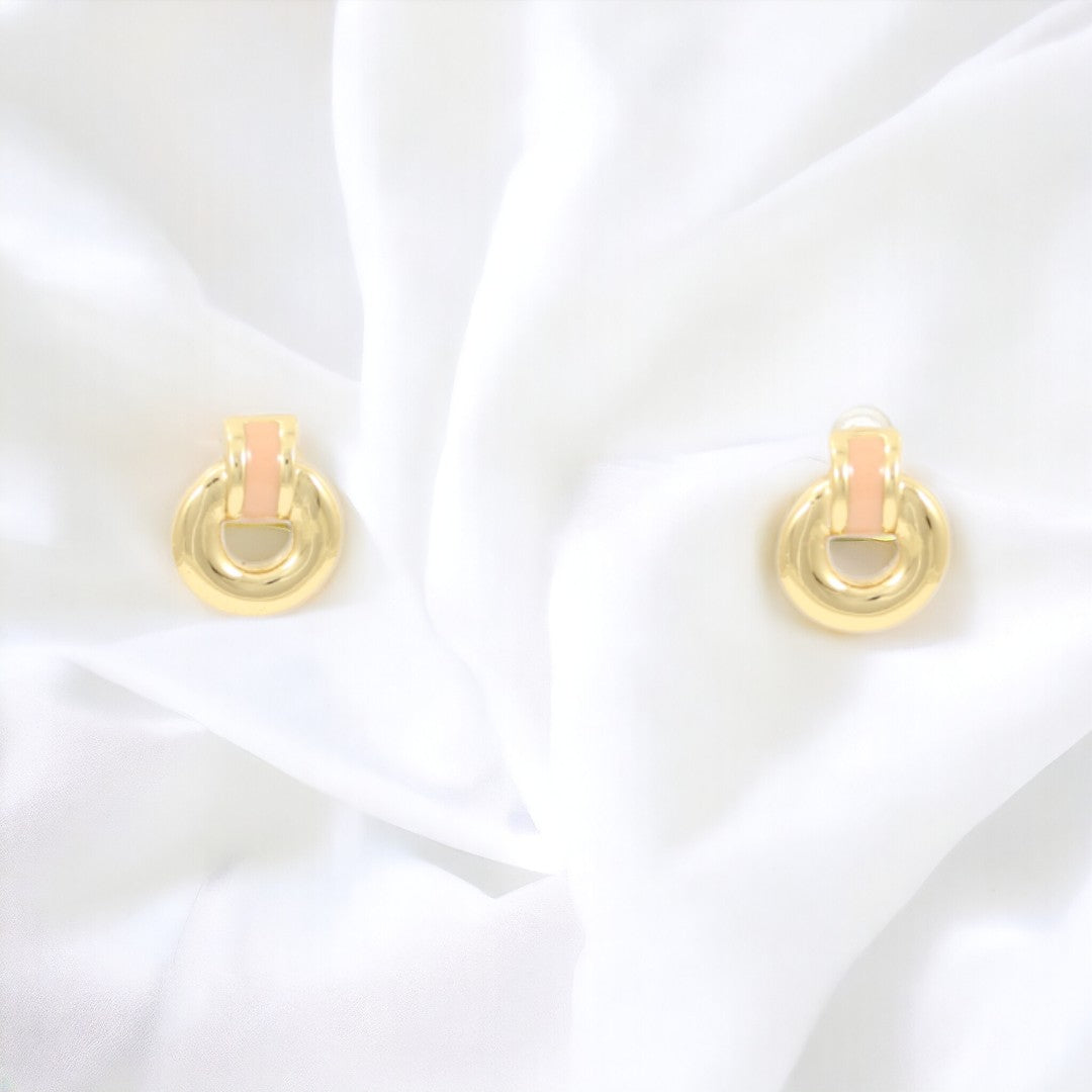 Pendientes de gota rosa bañados en oro auténtico de 24 quilates