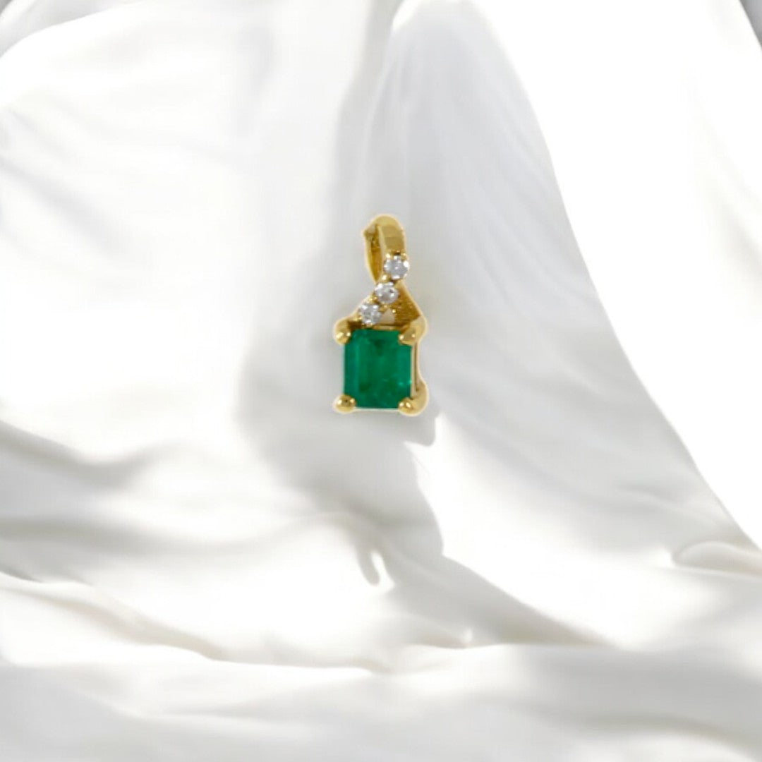 Square Colombian Emerald & Diamond Pendant Necklace Solid Gold 18K Italian