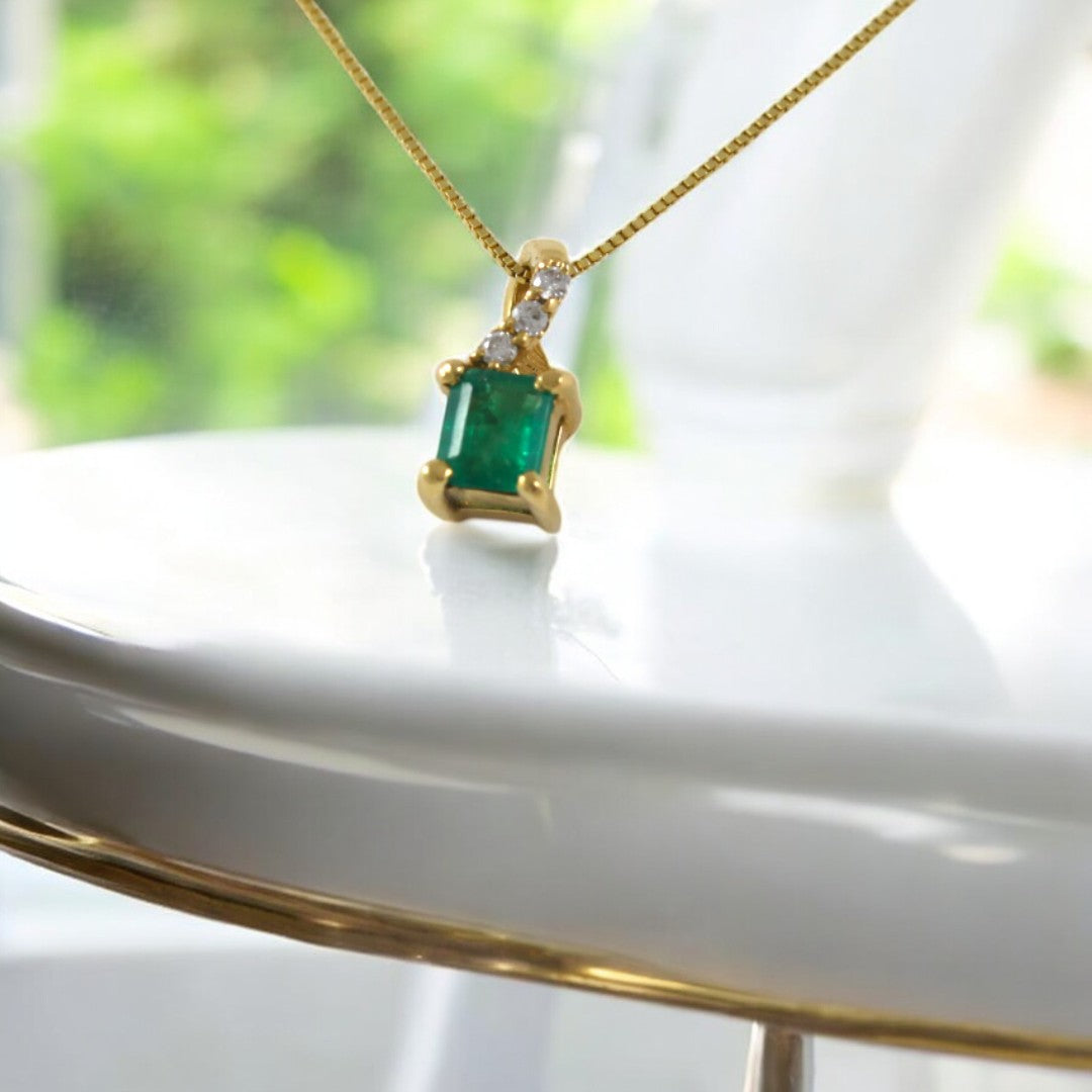 Square Colombian Emerald & Diamond Pendant Necklace Solid Gold 18K Italian